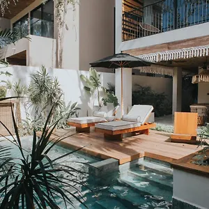 https://bohemian-style-apartment-private-pool-sun-roof-in.allrivieramayahotels.com