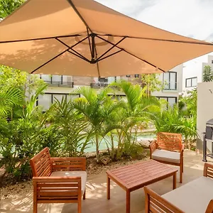 https://villa-carmencita-at-mayakoba-surrounded-playa-del-carmen.tulum-hotels.net