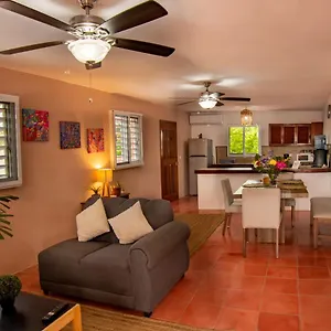 https://budgies.allrivieramayahotels.com